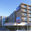 Howard Johnson by the Falls